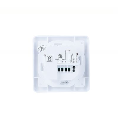 Controller di temperatura per il riscaldamento a pavimento con programmabilità settimanale